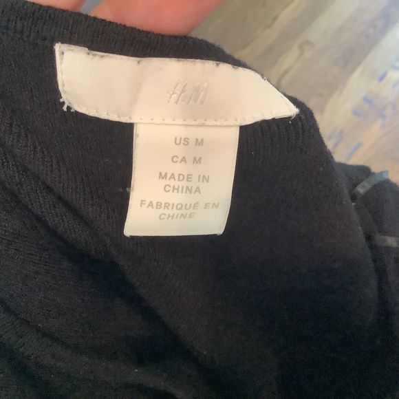 H&M Women’s Black Knit Top Sweetheart Neck Long Sleeves Size M - Picture 5 of 6